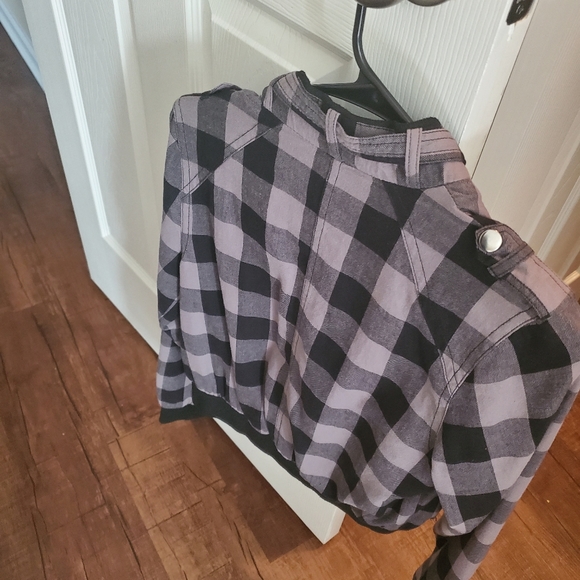 Jacket - Picture 2 of 3